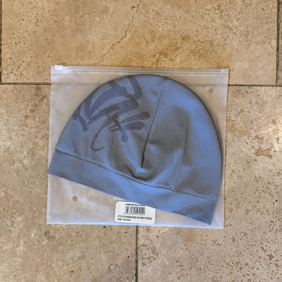 Syna World Big Logo GREY Beanie/Skull Cap | Free Same Day Ship | 100% Authentic✨ - Picture 2 of 3